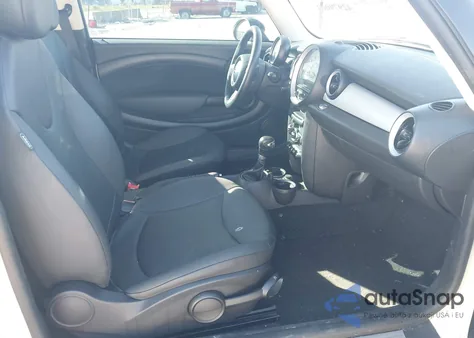 2014 Mini Clubman Cooper z USA, uszkodzony, nr VIN WMWZF3C52ET493388